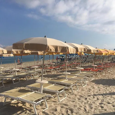 Tropea Gargano 아파트