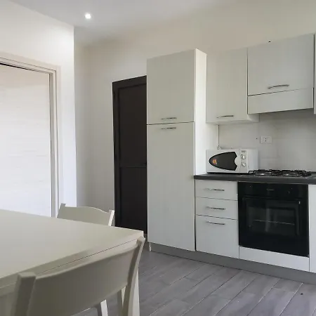 Tropea Gargano 아파트 *