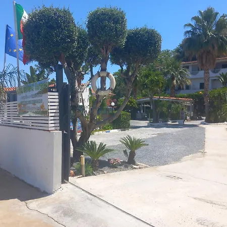 Tropea Gargano 아파트 *